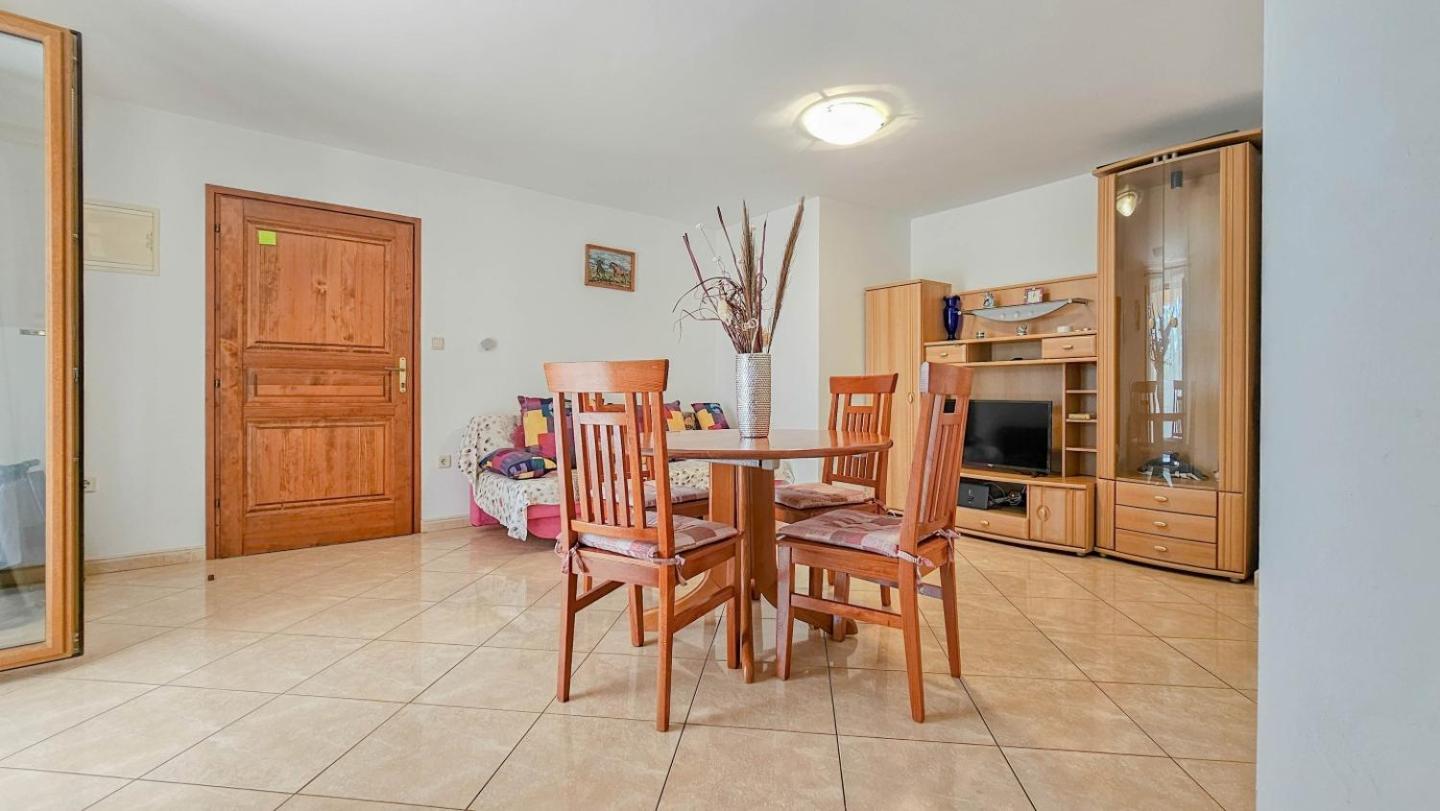 Viola Three Apartment Новиград Екстериор снимка